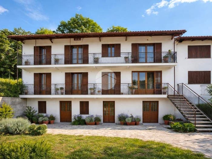 Casa con 6 locali in vendita in Località Nava, Cuorgnè