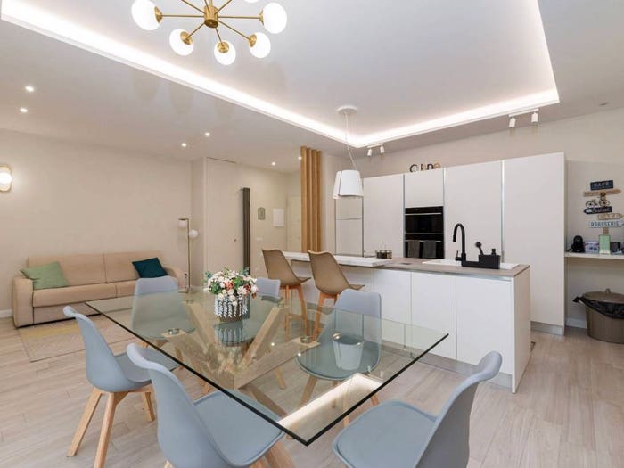 Appartamento quadrilocale in vendita in Viale Capitan Casella, Ostia Levante, Roma