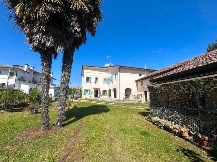 Casa con 5 locali in vendita in Via monsignore longhin, Centro, Giavera del Montello