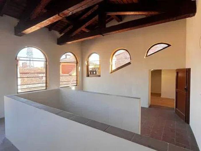 Appartamento con 6 locali in vendita in Via Della Torre, Centro Storico, Modena