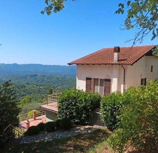 Casa con 6 locali in vendita in Località Bastia, Licciana Nardi