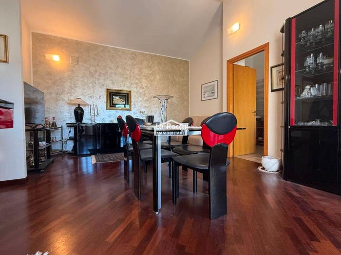 Appartamento con 5 locali in vendita in Corso dei Mille, Semicentro, Alcamo