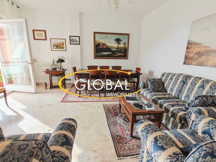 Appartamento con 5 locali in vendita in Via Panoramica, Adriatico, Ancona