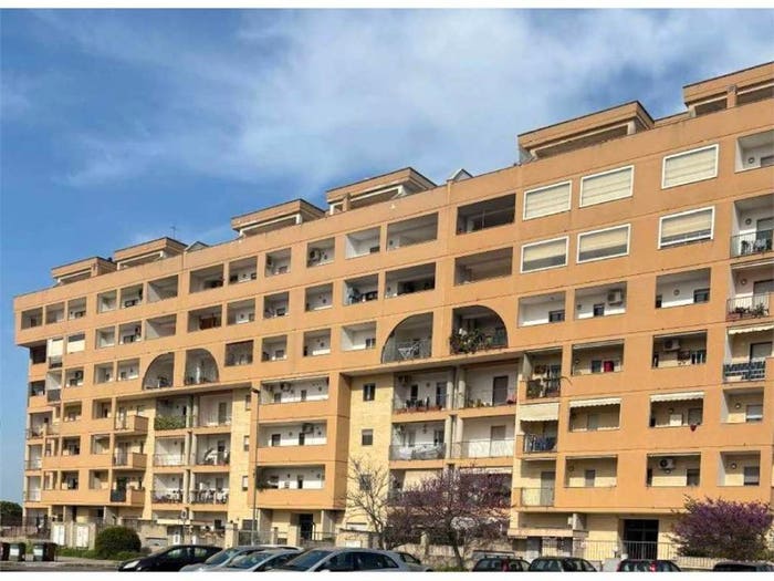 Appartamento quadrilocale in vendita in Piazzetta Cesare Battisti, Mazzini, Lecce