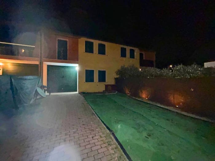 Casa con 5 locali in vendita in Pincara