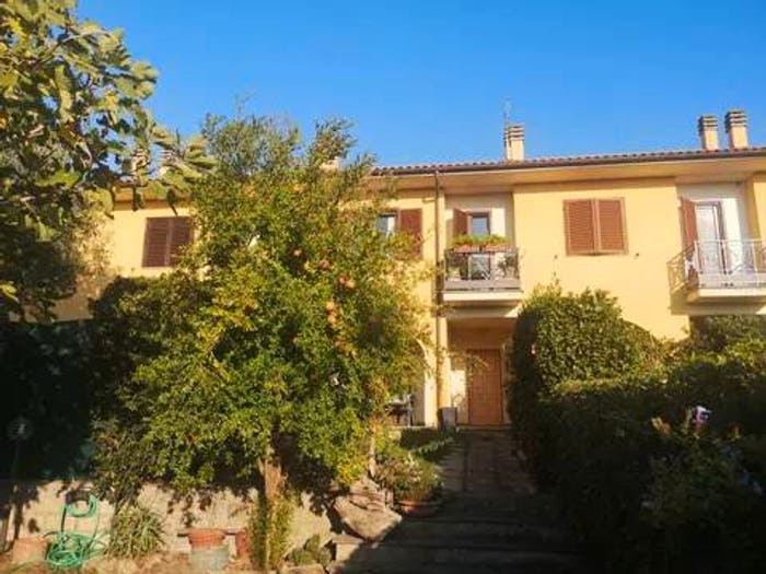 Casa bilocale in vendita in Via Della Marzola, Pescia Romana, Montalto di Castro