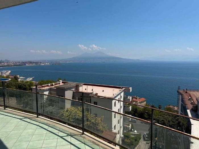 Appartamento con 6 locali in vendita in via PETRARCA, Posillipo, Napoli