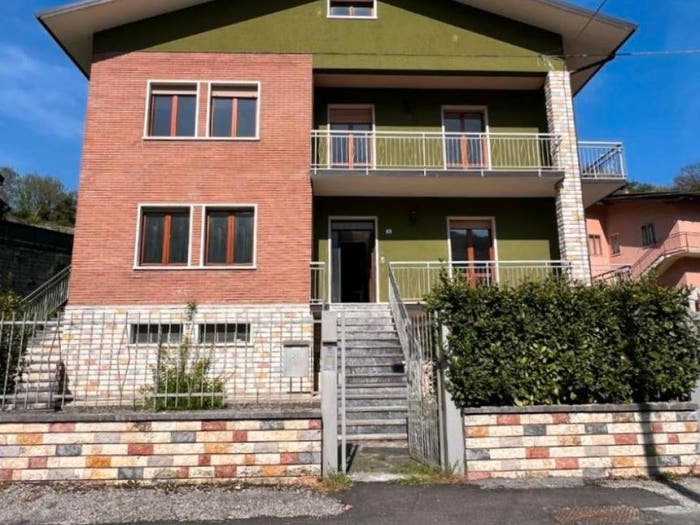 Casa con 6 locali in vendita in Via Villaggio del Sole di Lugo, Stallavena Lugo, Grezzana