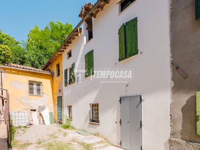 Casa quadrilocale in vendita in Centro, Maranello