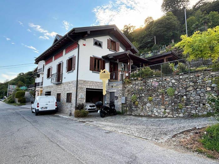 Casa con 5 locali in vendita in Strada Antonio Manzi, Camogno, Oggebbio