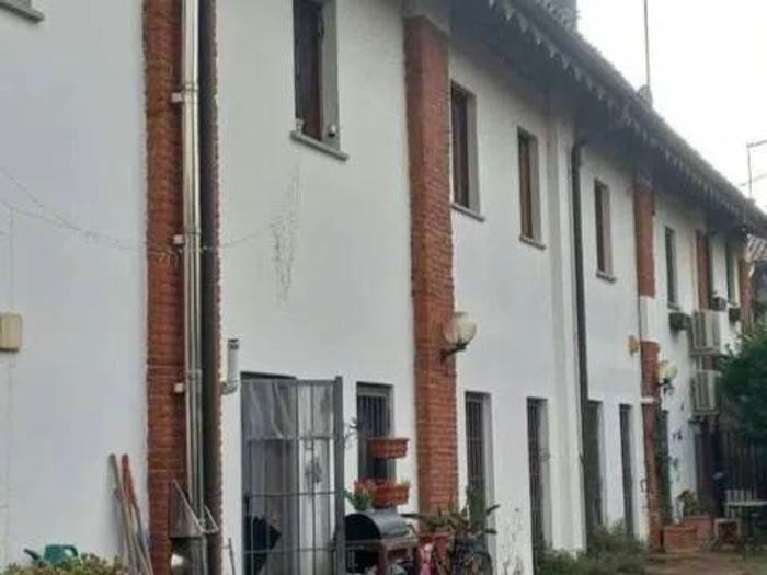 Appartamento con 5 locali in vendita in Via Budrio, Baggio, Milano