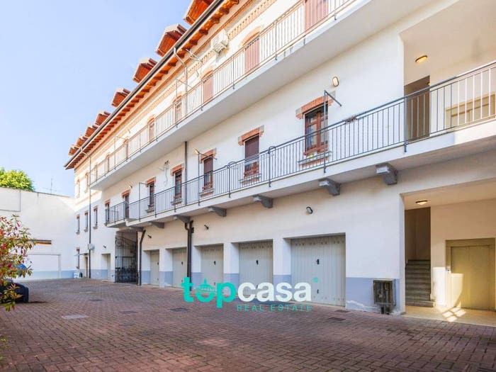 Appartamento trilocale in vendita in Via Ingegner GTronconi, Fagnano Olona