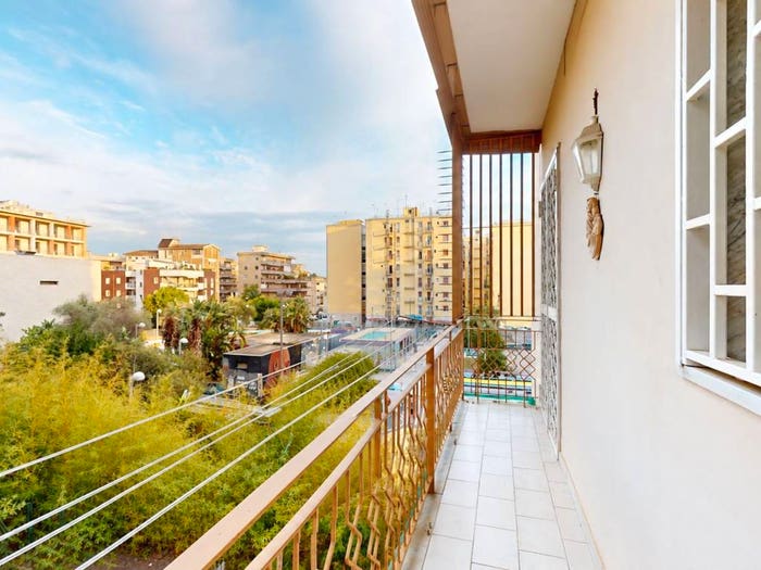 Appartamento quadrilocale in vendita in Via Pietro Castellino, Arenella, Napoli