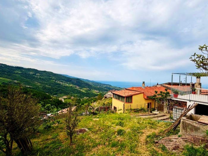 Casa trilocale in vendita in Via Rocca, Laise, Belvedere Marittimo