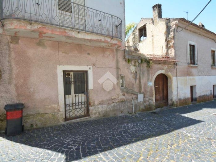 Casa quadrilocale in vendita in Via Mazzini, Centro, Piana di Monte Verna