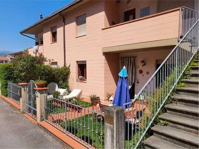 Appartamento quadrilocale in vendita in Via Valmaira No Number, Centro, Castelnuovo di Garfagnana