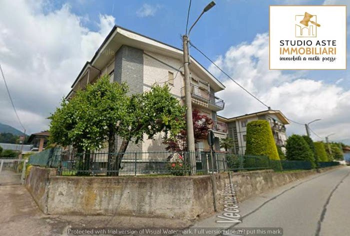 Appartamento trilocale in vendita in Strada Vecchia Valperga, Centro, Cuorgnè