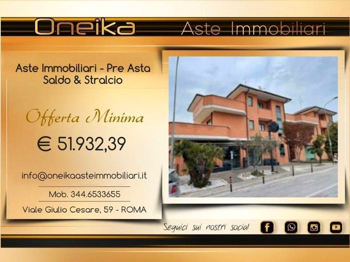 Appartamento con 5 locali in vendita in Via Urbino, Centro, Monte Urano