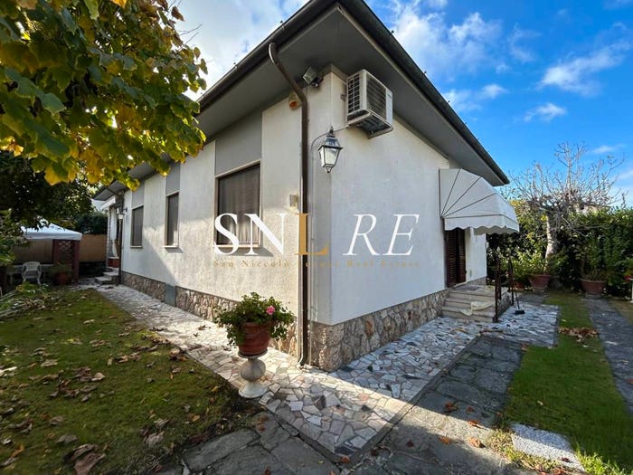 Casa con 6 locali in vendita in Via Giovanni Agnelli, Centro, Forte dei Marmi