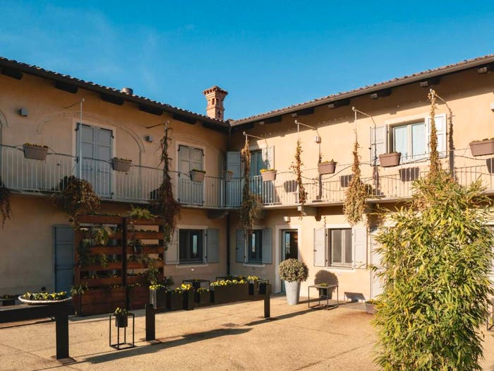Casa con 6 locali in vendita in Via Fontane, Centro, La Morra