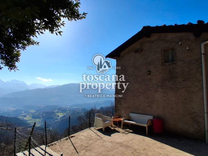 Casa con 6 locali in vendita in Via Roma, Centro, Castiglione di Garfagnana