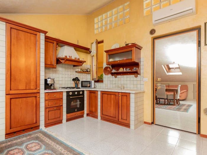 Appartamento bilocale in vendita in Via Carlo Vanetti, Centro, Porlezza