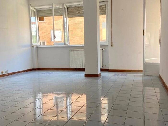 Appartamento quadrilocale in vendita in Via Giannetto Valli, Portuense, Roma