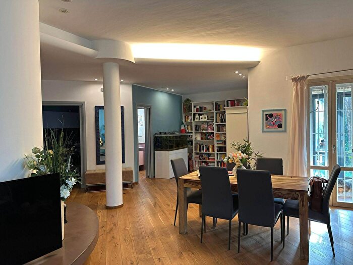 Casa con 6 locali in vendita in Forli'