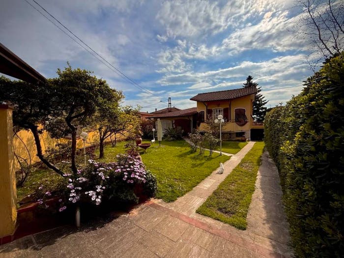 Casa con 6 locali in vendita in Fontia Fossola Fossone, Carrara