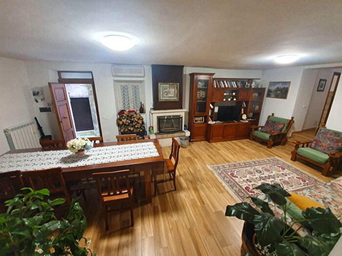 Casa con 5 locali in vendita in Via San Martino, Cittaducale