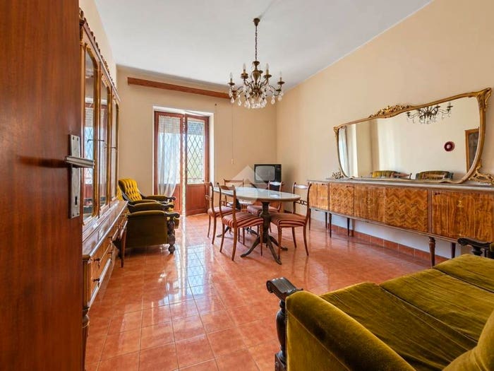 Appartamento quadrilocale in vendita in Via Amilcare Paolucci, Cesano, Roma
