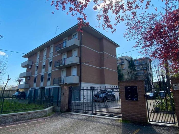 Appartamento quadrilocale in vendita in Via Anfossi, Musicisti, Modena