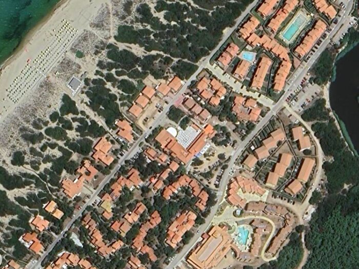 Appartamento quadrilocale in vendita in Badesi Loc Baia delle Mimose, Pirotto Li Frati, Badesi