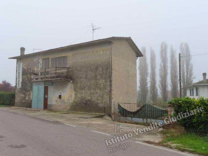 Casa con 6 locali in vendita in Via Roma n, Centro, Frassinelle Polesine
