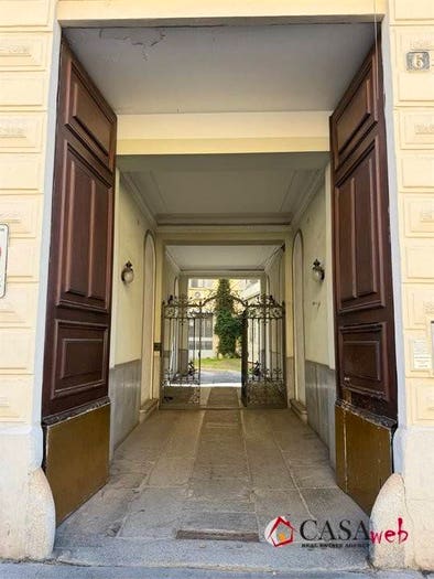 Appartamento trilocale in vendita in VIA FARINI, Garibaldi Corso Como, Milano