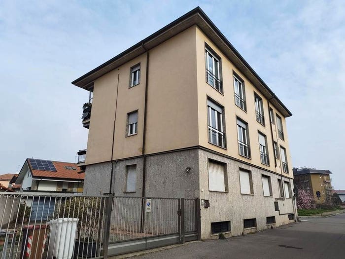 Appartamento quadrilocale in vendita in Via Giacomo Leopardi Nerviano MI Italia, Centro, Nerviano