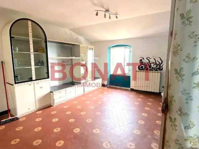 Casa quadrilocale in vendita in Follomonte, Follo