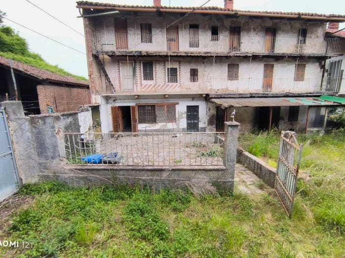 Casa con 6 locali in vendita in Via Chivasso, Centro, Lauriano
