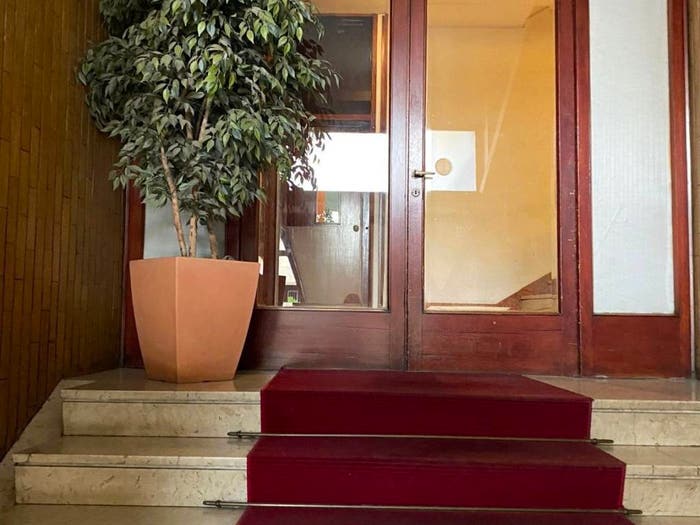 Appartamento con 6 locali in vendita in Piazzale della Porta al Prato, Borgo Ognissanti Il Prato, Firenze