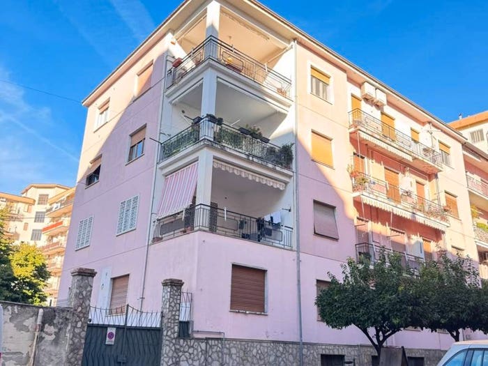 Appartamento trilocale in vendita in Via San Berardino, Centro, Eboli