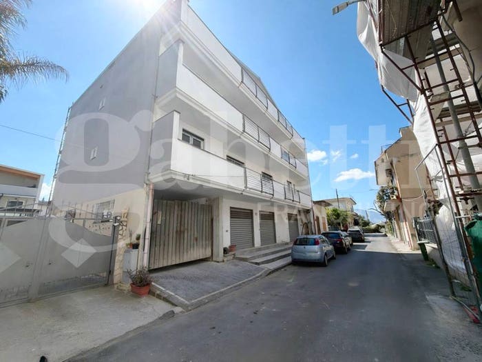 Casa trilocale in vendita in Via R Morandi, Centro, Poggiomarino