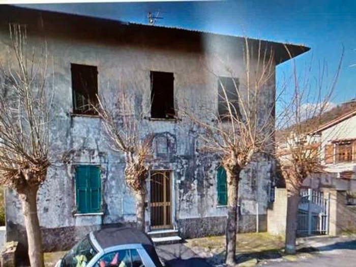 Appartamento quadrilocale in vendita in Albiano Magra, Aulla