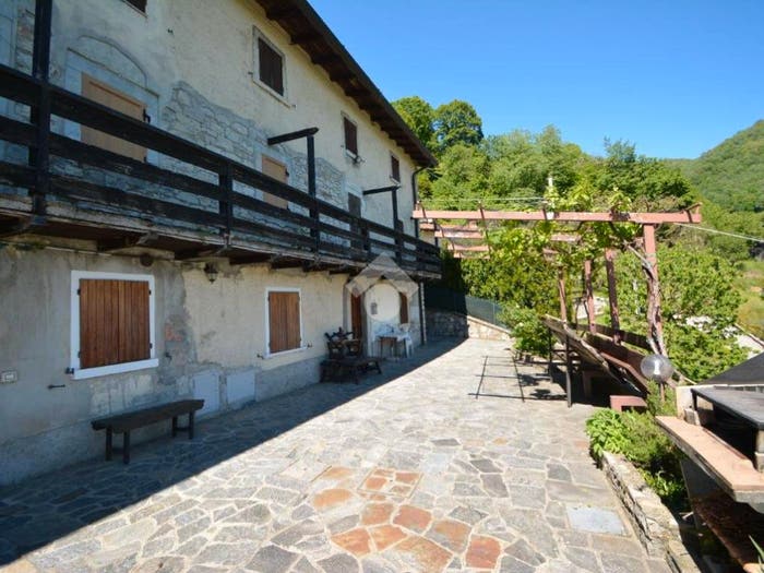 Casa con 5 locali in vendita in Via Collepedrino, Palazzago