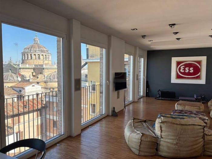Casa con 6 locali in vendita in Via Carlo Goldoni, Centro Storico, Parma