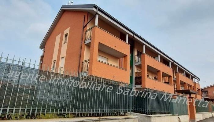 Appartamento quadrilocale in vendita in Via Leonardo Bistolfi, Centro, La Loggia
