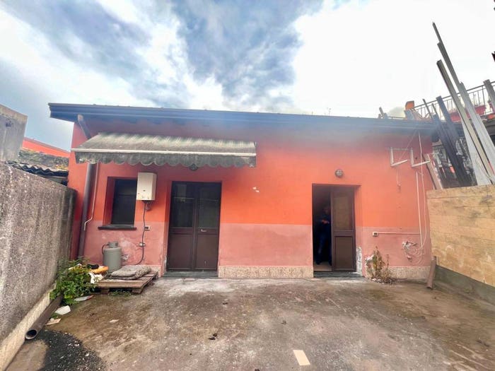 Casa bilocale in vendita in Via Nuova Stazione, Centro, Mascali