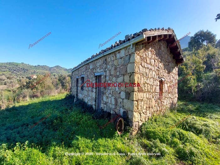 Casa trilocale in vendita in Contrada Bosco, Collesano