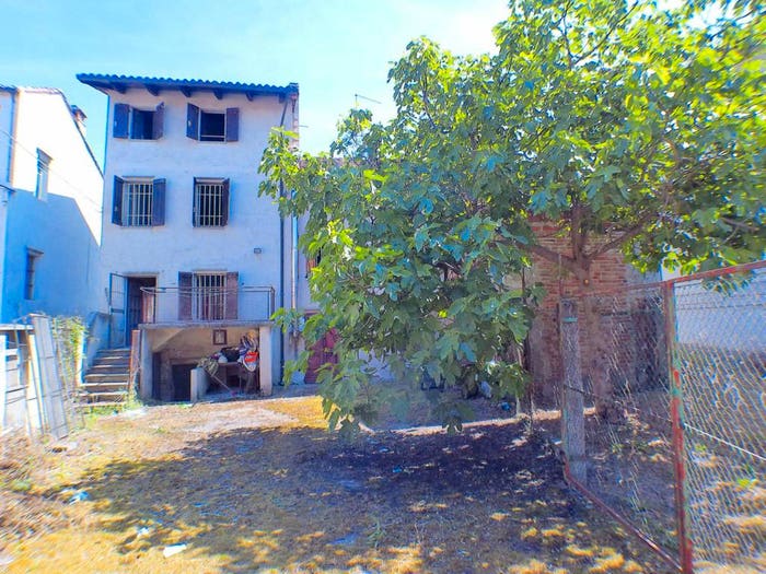 Casa con 5 locali in vendita in Via Guglielmo Marconi, Fabiano, Solonghello
