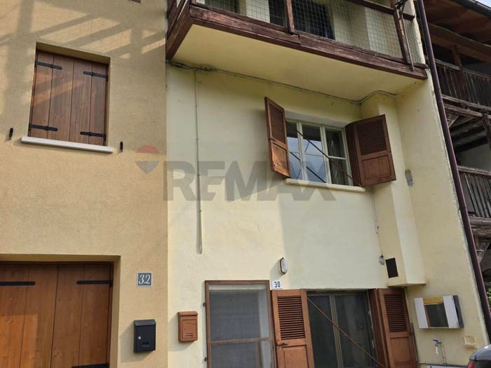 Casa con 5 locali in vendita in Via Ronche, Rugna, Lamon