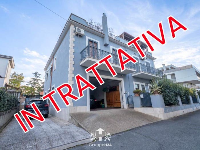 Appartamento quadrilocale in vendita in Via Palaverta, Frattocchie, Marino